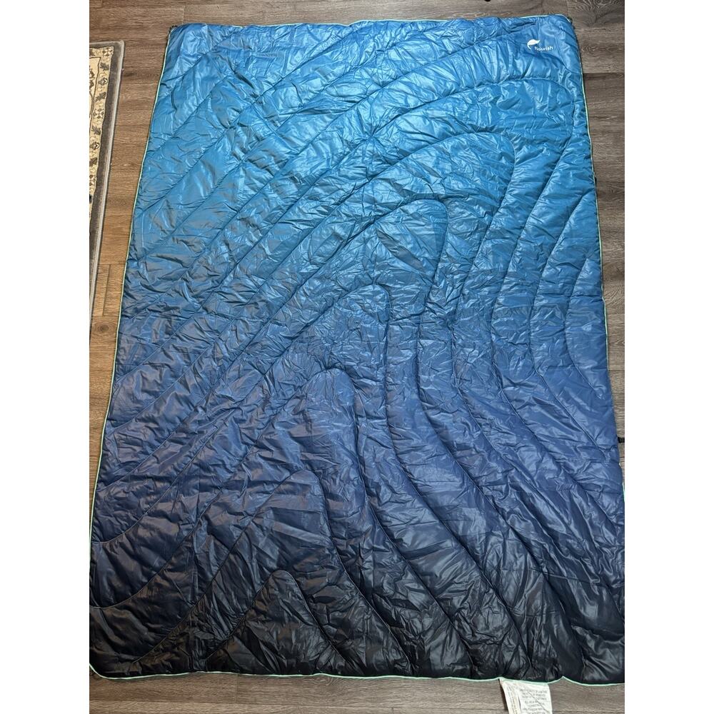 Rumpl Original Puffy Outdoor Blanket Blue 52"X 75” No Sack